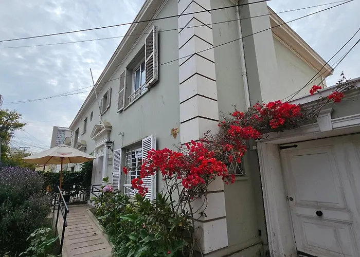 Hostal Casona Del Mar