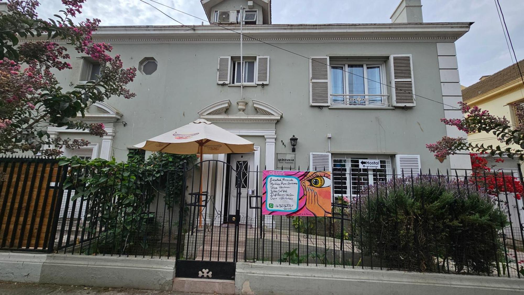Guest house Hostal Casona Del Mar